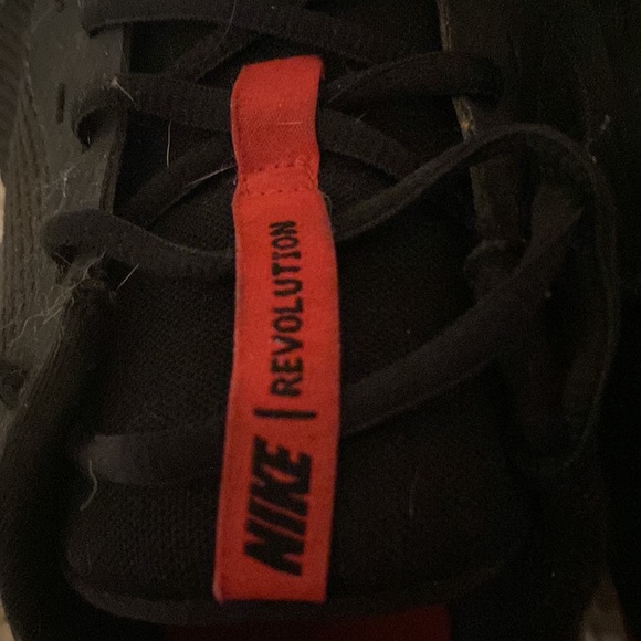 Mens NIKE REVOLUTION, Sz 11 - Picture 9 of 9
